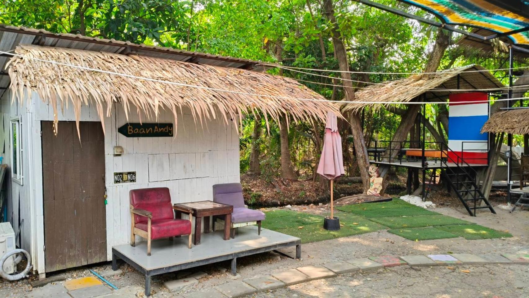 Do Dee Cafe Bangkok Hostel Exterior photo